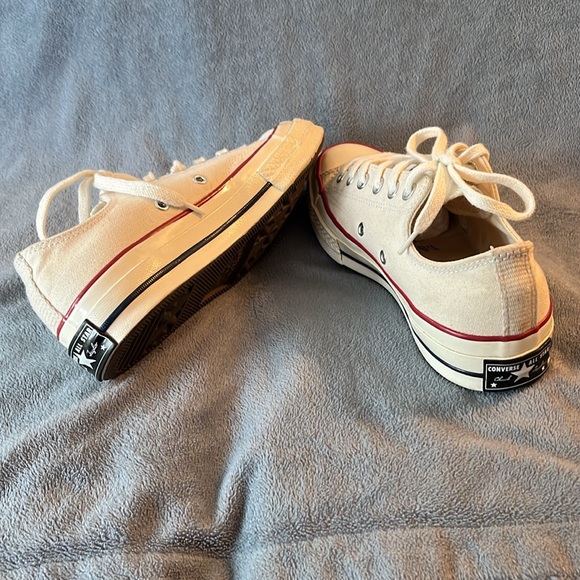 Converse Chuck 70 Low Top Cream Sneakers Women’s 7.5 Men’s 5.5 - Picture 3 of 5